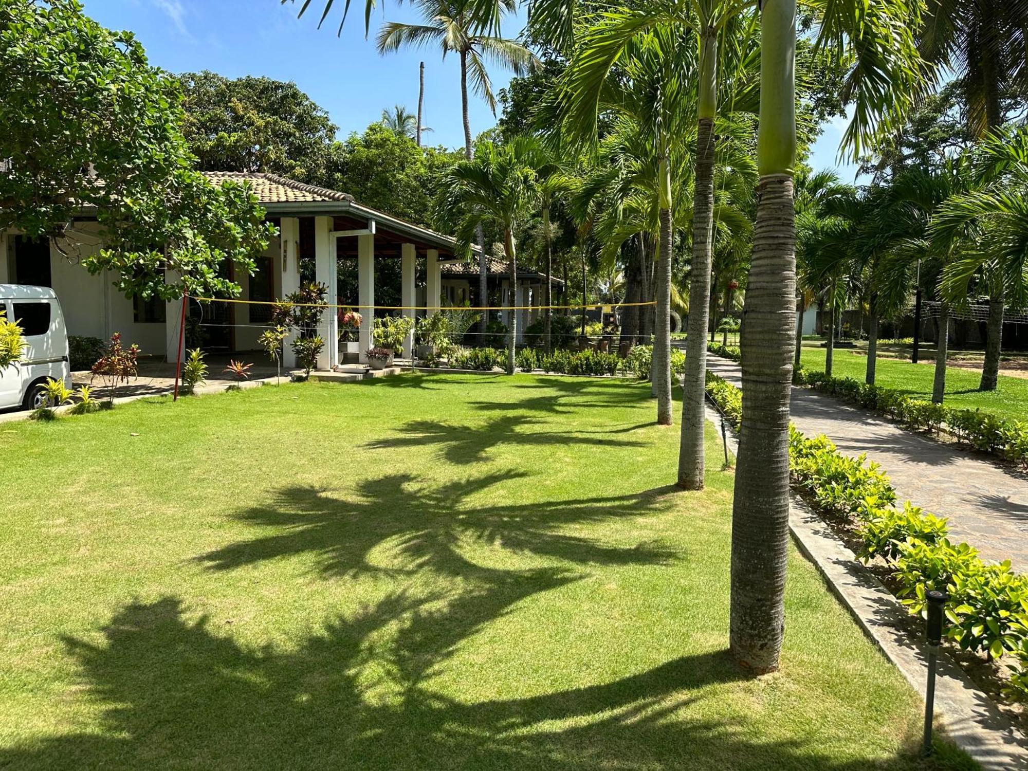 Amaluna Resorts Negombo Bagian luar foto