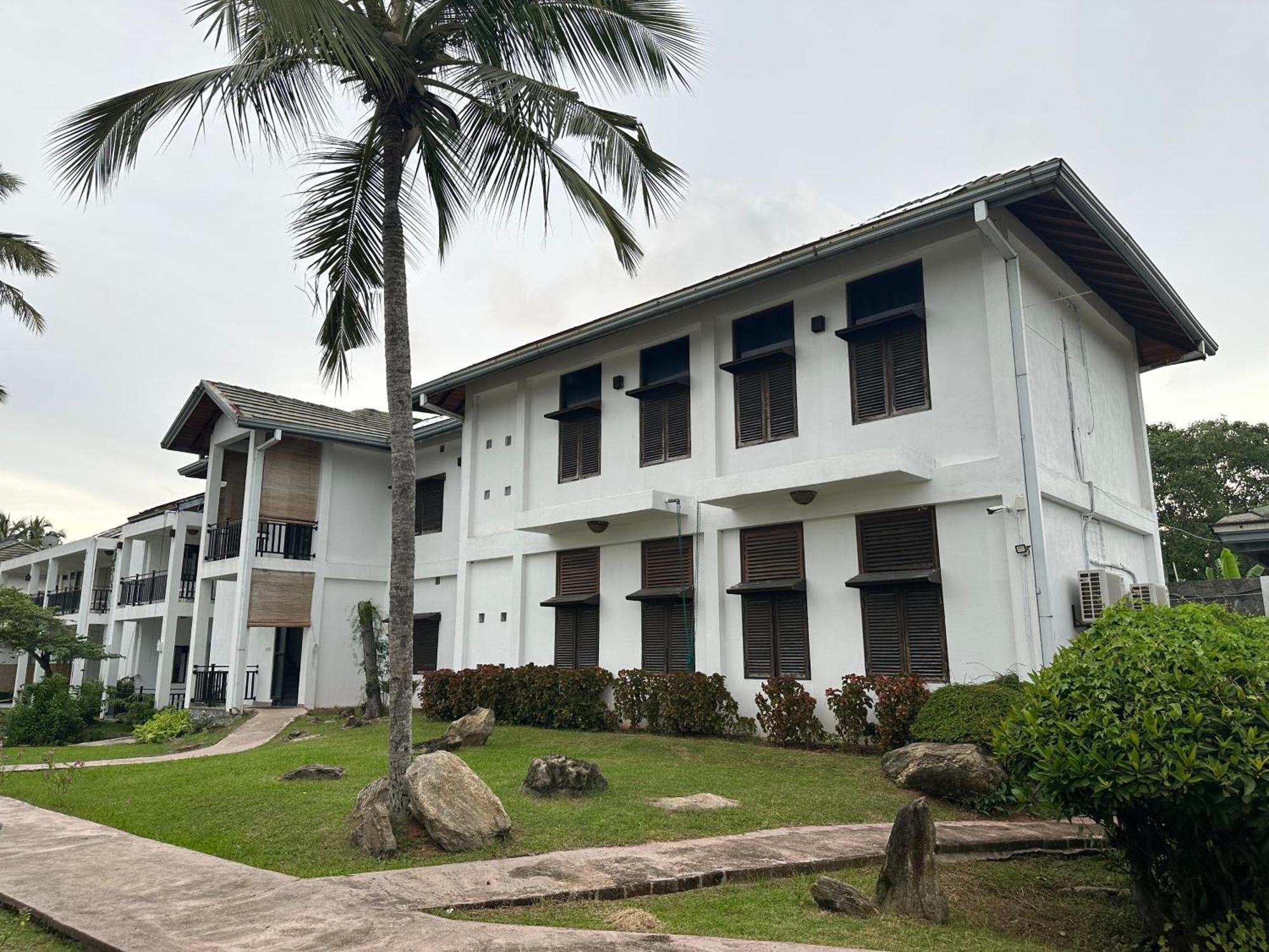 Amaluna Resorts Negombo Bagian luar foto